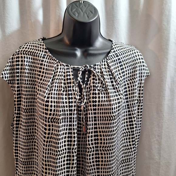 Liz Claiborne short sleeve blouse XL - Picture 2 of 6